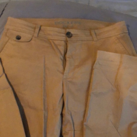 Kakis - Picture 1 of 2